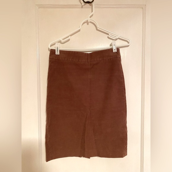 Jcrew factory red-brown corduroy pencil skirt. Good condition. Size 0. - Picture 1 of 2